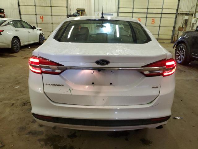 3FA6P0H75HR343069 - 2017 FORD FUSION SE WHITE photo 6