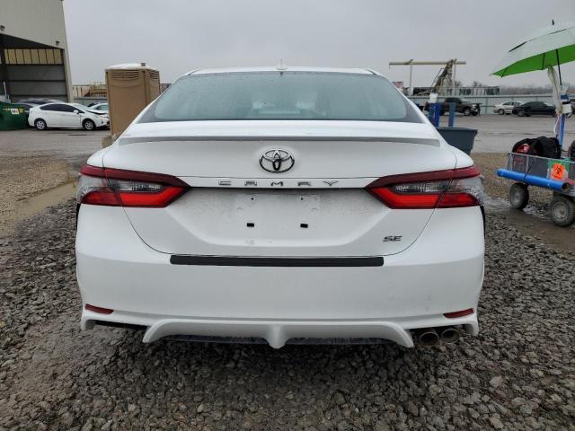 4T1T11AK9PU750222 - 2023 TOYOTA CAMRY SE NIGHT SHADE WHITE photo 6