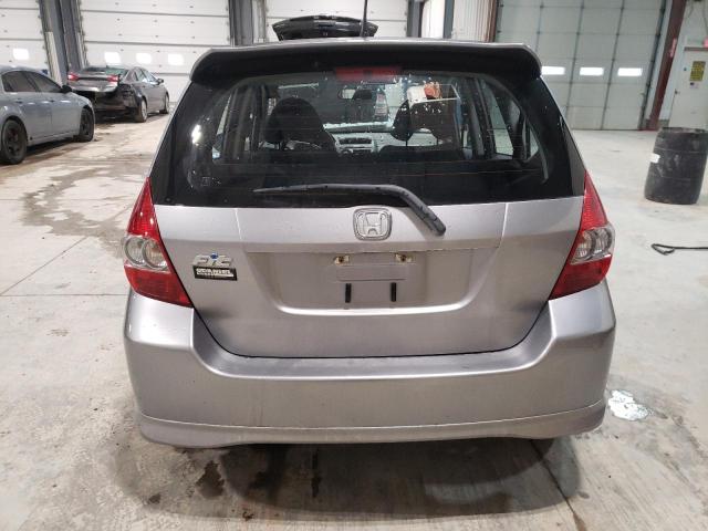 JHMGD38618S033066 - 2008 HONDA FIT SPORT GRAY photo 6