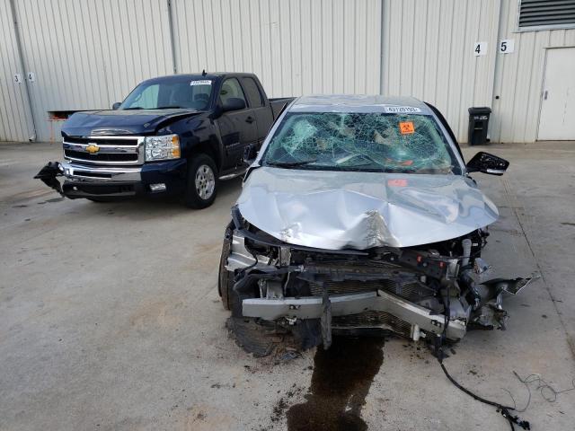 1G11Z5SA6KU134027 - 2019 CHEVROLET IMPALA LT SILVER photo 5