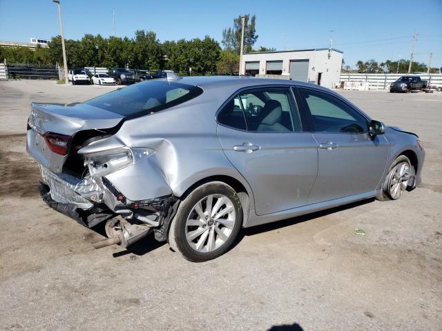 4T1C11AK4PU113948 - 2023 TOYOTA CAMRY LE GRAY photo 3