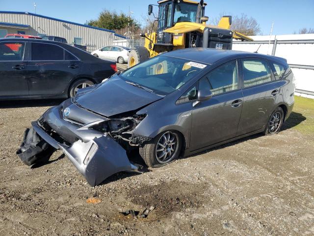 2013 TOYOTA PRIUS V, 