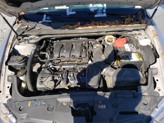 1FAHP2D82HG120045 - 2017 FORD TAURUS SE SILVER photo 11