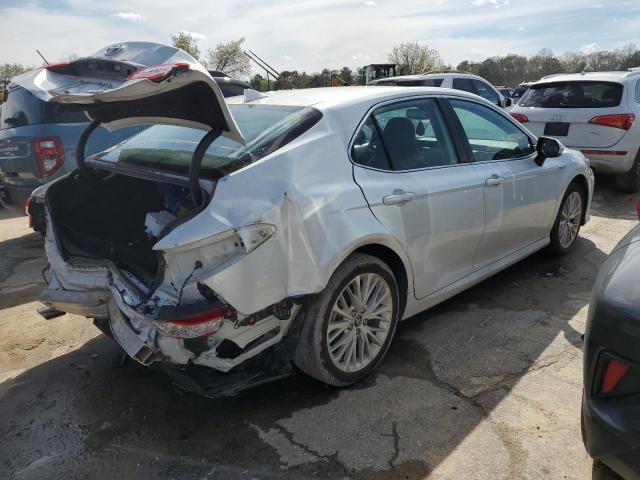 4T1F31AK7LU528991 - 2020 TOYOTA CAMRY XLE WHITE photo 3