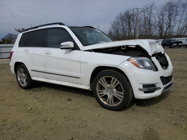 WDCGG8JB1FG364608 - 2015 MERCEDES-BENZ GLK 350 4MATIC WHITE photo 4