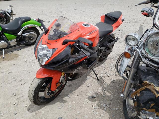 JS1GR7MA5N7100121 - 2022 SUZUKI GSX-R750 ORANGE photo 2