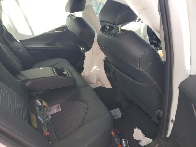 4T1G11AK1RU845572 - 2024 TOYOTA CAMRY SE NIGHT SHADE WHITE photo 10