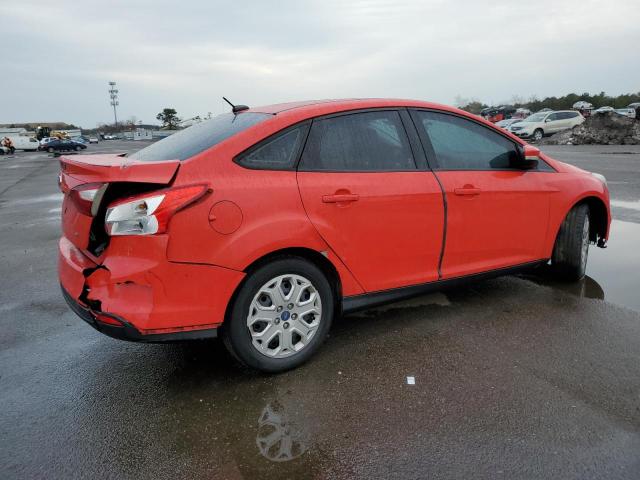 1FAHP3F21CL281436 - 2012 FORD FOCUS SE RED photo 3