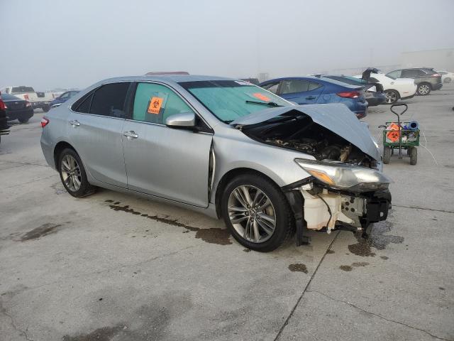 4T1BF1FK8FU495258 - 2015 TOYOTA CAMRY LE SILVER photo 4