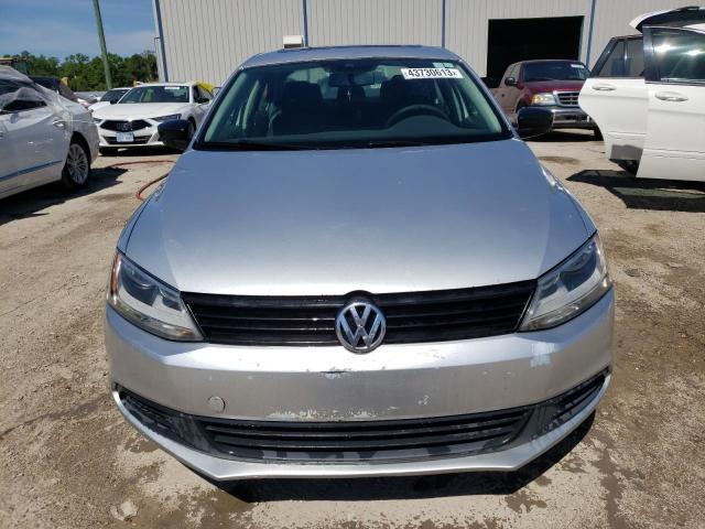 3VW2K7AJ7CM338481 - 2012 VOLKSWAGEN JETTA BASE Gümüş foto 5