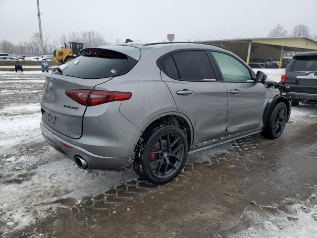 ZASPAKBN9M7D20776 - 2021 ALFA ROMEO STELVIO TI Արծաթագույն լուսանկար 3