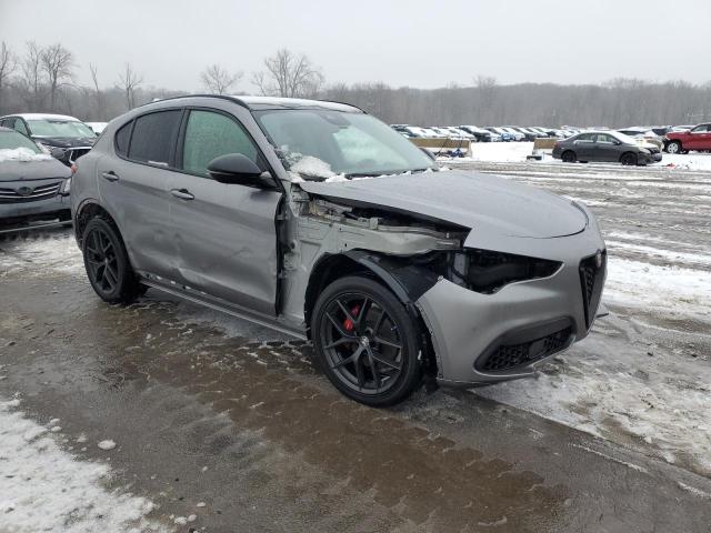 ZASPAKBN9M7D20776 - 2021 ALFA ROMEO STELVIO TI Արծաթագույն լուսանկար 4