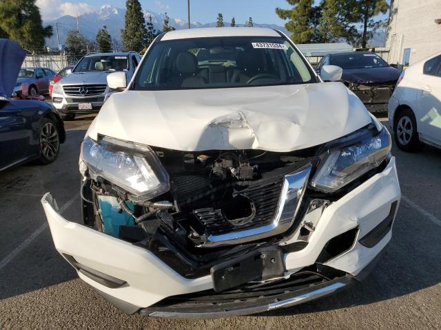 5N1AT2MV8JC727265 - 2018 NISSAN ROGUE S WHITE photo 5