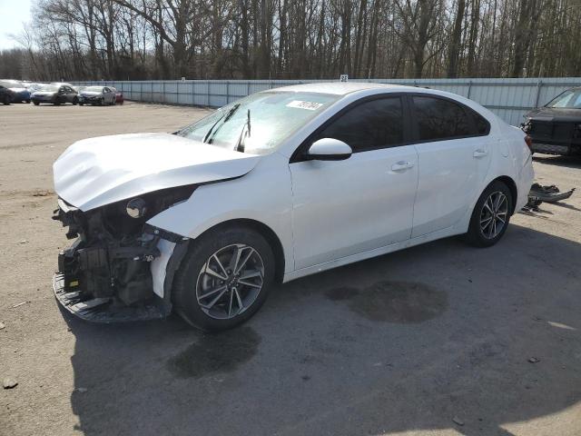 3KPF24AD8NE467436 - 2022 KIA FORTE FE WHITE photo 1