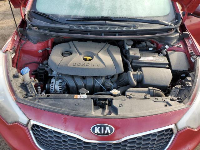 KNAFK4A67G5564284 - 2016 KIA FORTE LX RED photo 11