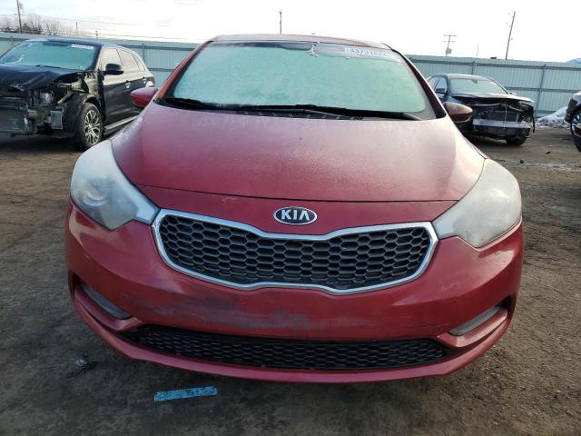 KNAFK4A67G5564284 - 2016 KIA FORTE LX RED photo 5