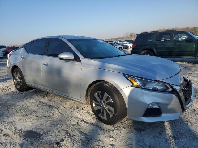 1N4BL4BV1LC209529 - 2020 NISSAN ALTIMA S SILVER photo 4