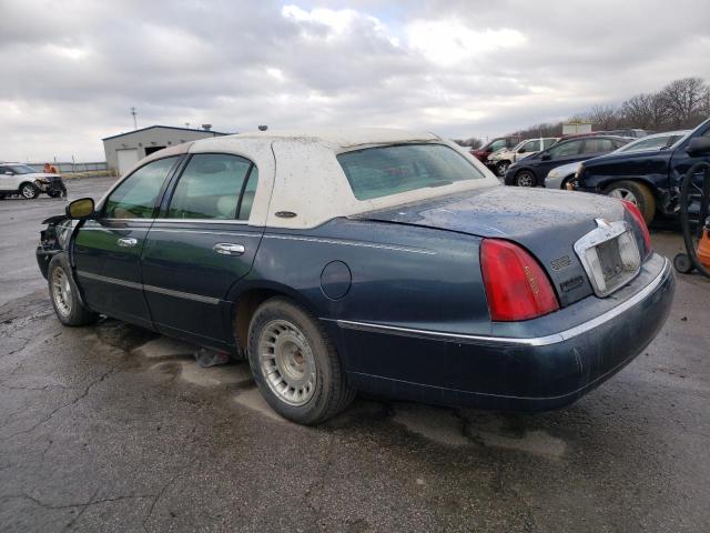 1LNFM81W6WY719775 - 1998 LINCOLN TOWN CAR EXECUTIVE BLUE photo 2