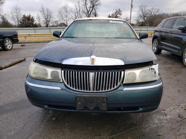 1LNFM81W6WY719775 - 1998 LINCOLN TOWN CAR EXECUTIVE BLUE photo 5