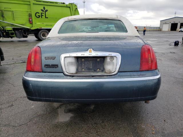 1LNFM81W6WY719775 - 1998 LINCOLN TOWN CAR EXECUTIVE BLUE photo 6