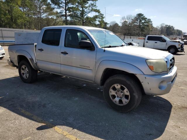 3TMJU62N77M036425 - 2007 TOYOTA TACOMA DOUBLE CAB PRERUNNER SILVER photo 4