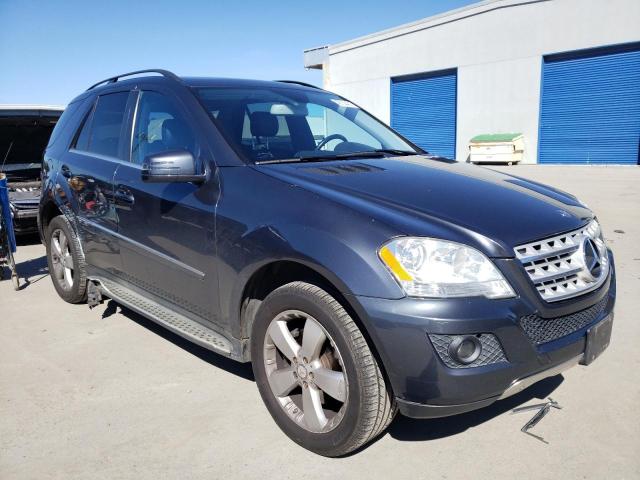 4JGBB8GB0BA666423 - 2011 MERCEDES-BENZ ML 350 4MATIC GRAY photo 4