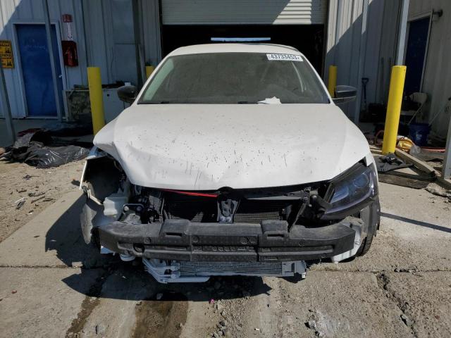 3VW2K7AJ4CM351219 - 2012 VOLKSWAGEN JETTA BASE أبيض صورة 5