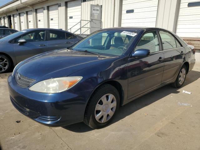 4T1BE30K02U562775 - 2002 TOYOTA CAMRY LE BLUE photo 1