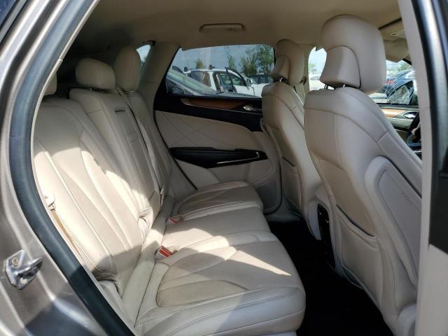 5LMCJ2C93HUL27635 - 2017 LINCOLN MKC SELECT Արծաթագույն լուսանկար 11