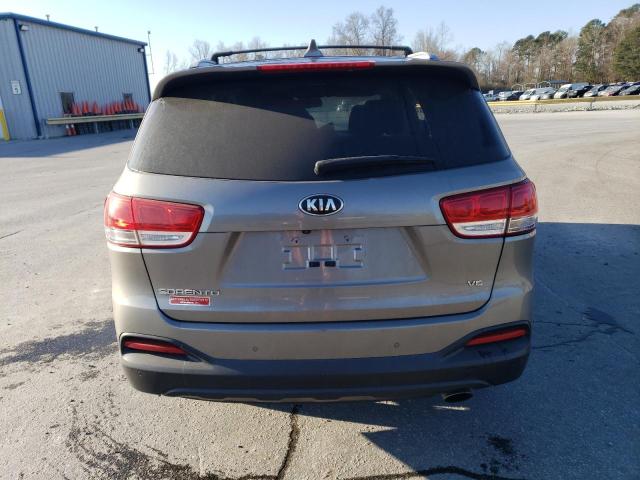 5XYPG4A52GG156833 - 2016 KIA SORENTO LX GRAY photo 6