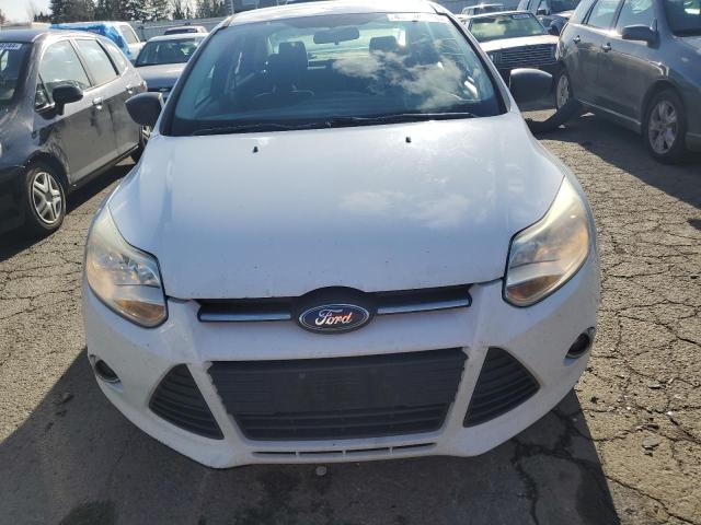 1FAHP3F22CL280313 - 2012 FORD FOCUS SE WHITE photo 5