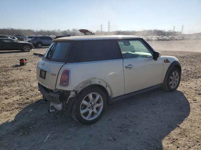 WMWMF33508TU67869 - 2008 MINI COOPER WHITE photo 3