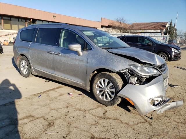 2C4RC1EG7JR315444 - 2018 CHRYSLER PACIFICA TOURING L PLUS SILVER photo 4