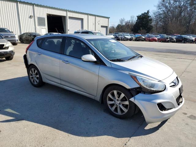 KMHCU5AE7DU121126 - 2013 HYUNDAI ACCENT GLS SILVER photo 4