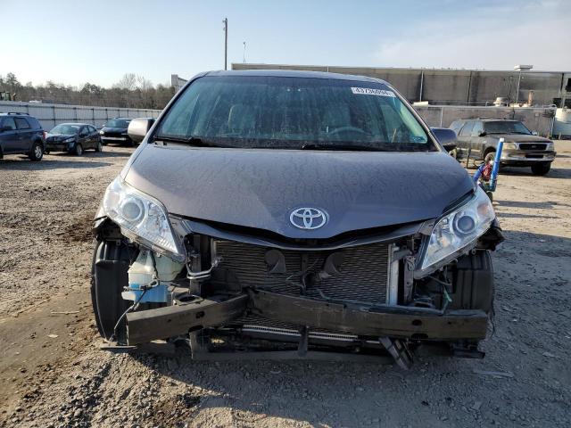 5TDYK3DCXBS085805 - 2011 TOYOTA SIENNA XLE GRAY photo 5