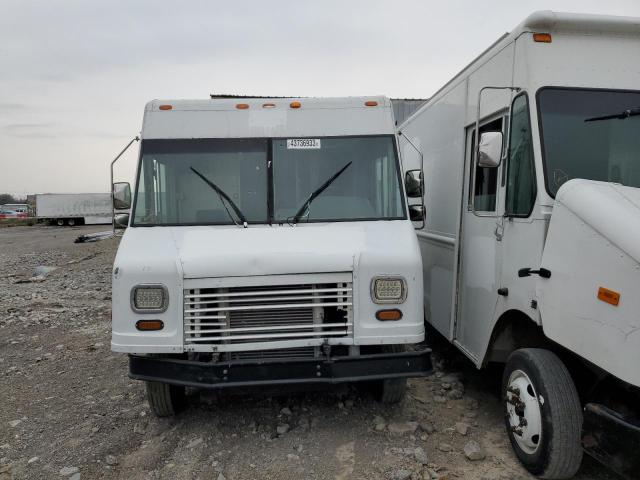 4UZAAPBW66CV95869 - 2006 FREIGHTLINER CHASSIS M LINE WALK-IN VAN WHITE photo 5