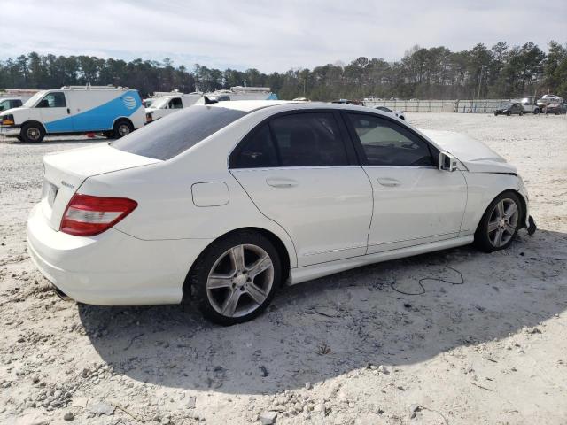 WDDGF8BB9AR119856 - 2010 MERCEDES-BENZ C 300 4MATIC WHITE photo 3