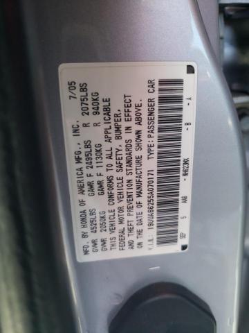 19UUA66255A070171 - 2005 ACURA TL SILVER photo 12