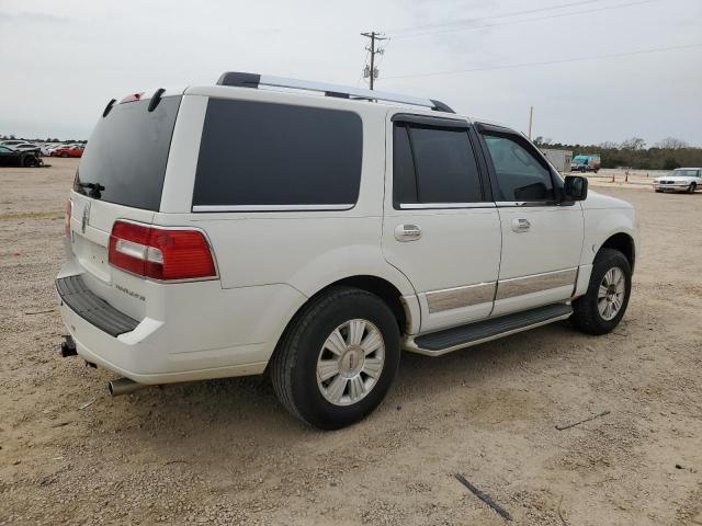 5LMFU27578LJ03334 - 2008 LINCOLN NAVIGATOR WHITE photo 3