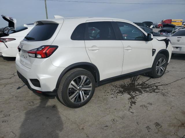 JA4APUAU9MU032799 - 2021 MITSUBISHI OUTLANDER ES WHITE photo 3