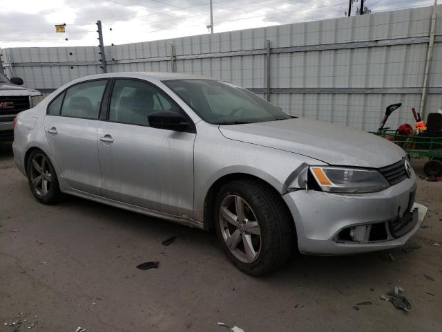 3VW2K7AJ0CM424571 - 2012 VOLKSWAGEN JETTA BASE 银色 照片 4