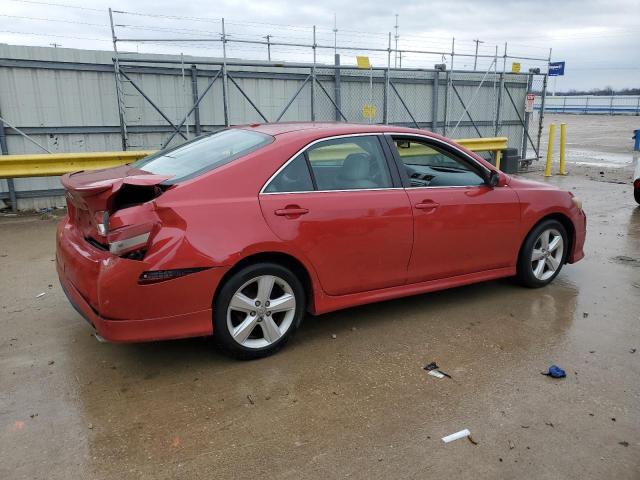 4T1BF3EK3BU666599 - 2011 TOYOTA CAMRY BASE RED photo 3