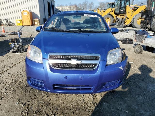 KL1TD5DE5AB135587 - 2010 CHEVROLET AVEO LS BLUE photo 5