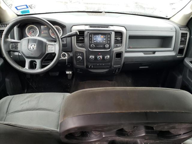 3C63RRGL5DG598456 - 2013 RAM 3500 ST RED photo 8