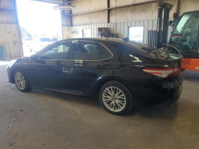 4T1F31AK6LU520817 - 2020 TOYOTA CAMRY XLE BLACK photo 2