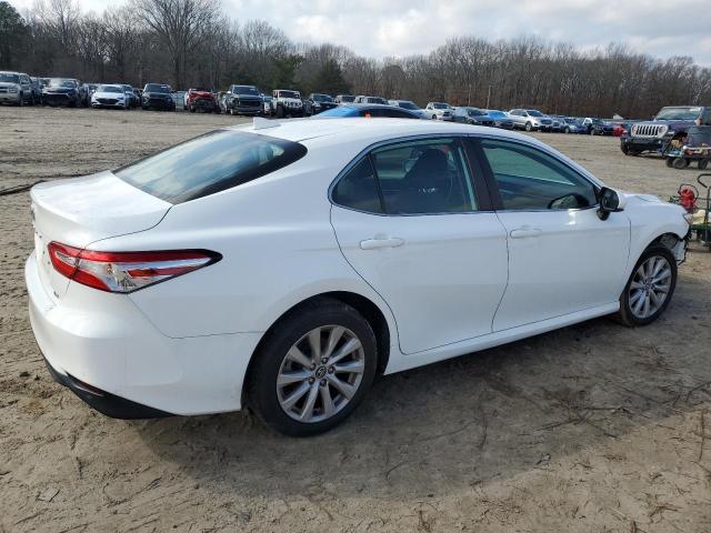 4T1C11AK8LU345656 - 2020 TOYOTA CAMRY LE WHITE photo 3