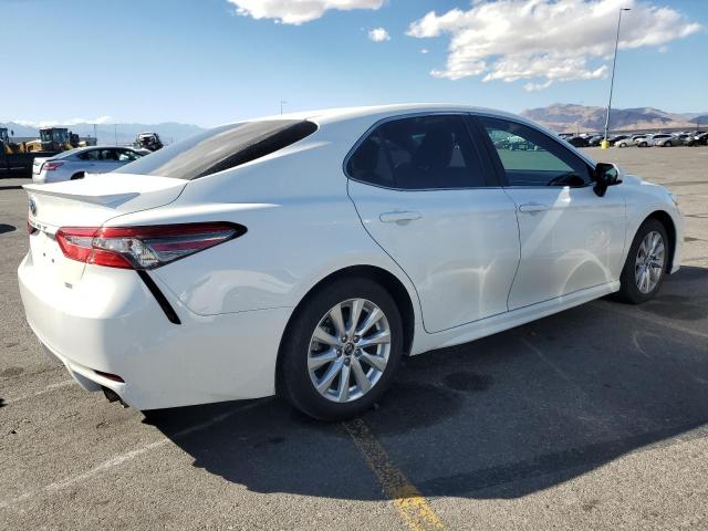 JTNB11HK8J3051405 - 2018 TOYOTA CAMRY L WHITE photo 3