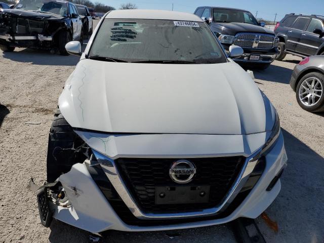 1N4BL4BV8KC166323 - 2019 NISSAN ALTIMA S WHITE photo 5