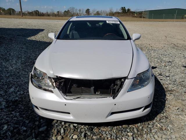 JTHBL46F085058514 - 2008 LEXUS LS 460 WHITE photo 5