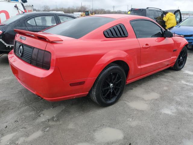 1ZVFT82HX55230400 - 2005 FORD MUSTANG GT RED photo 3